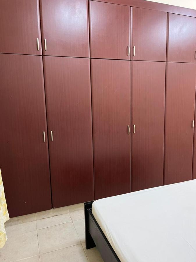 Master Room Attached Bathroom Dubai Exterior foto