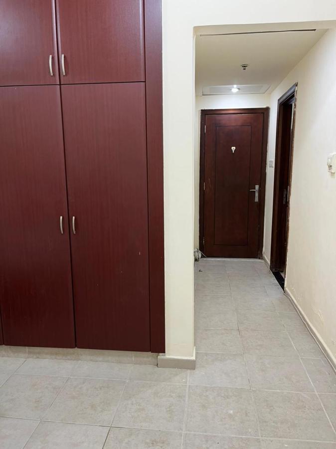 Master Room Attached Bathroom Dubai Exterior foto