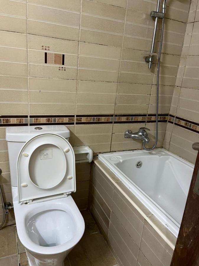 Master Room Attached Bathroom Dubai Exterior foto